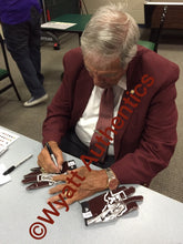Load image into Gallery viewer, Gene Stallings Autographed Texas A&amp;M Aggies Football Glove